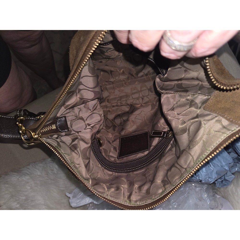 C188 Coach Vintage suede legacy - Picture 6 of 7